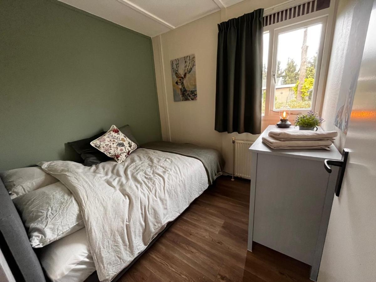 Fijne plek met eigen bos 2000m2 en GRATIS linnen en handdoeken!! Denekamp Buitenkant foto